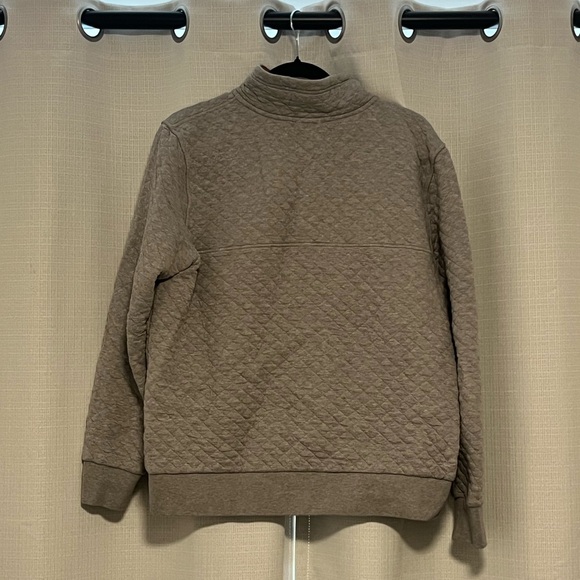 Patagonia Quilted Half Button up - Picture 3 of 3